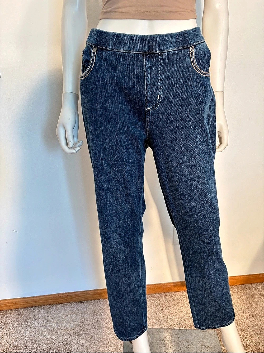 #1031 Belle by Kim Gravel Women's Straight Leg Jeans Blue Size 16P Like New.